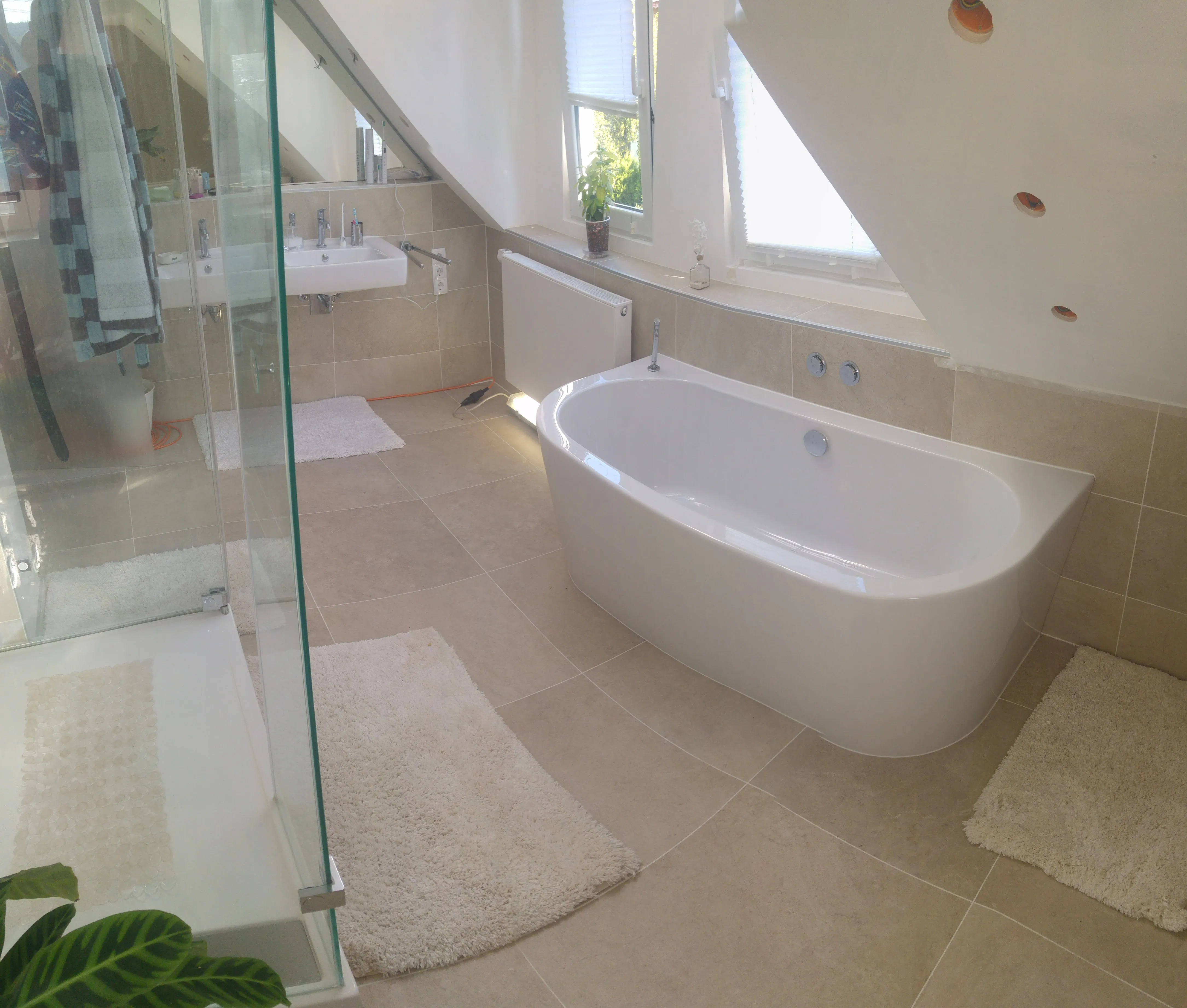 Dachbad mit freistehender Wanne, Talheim